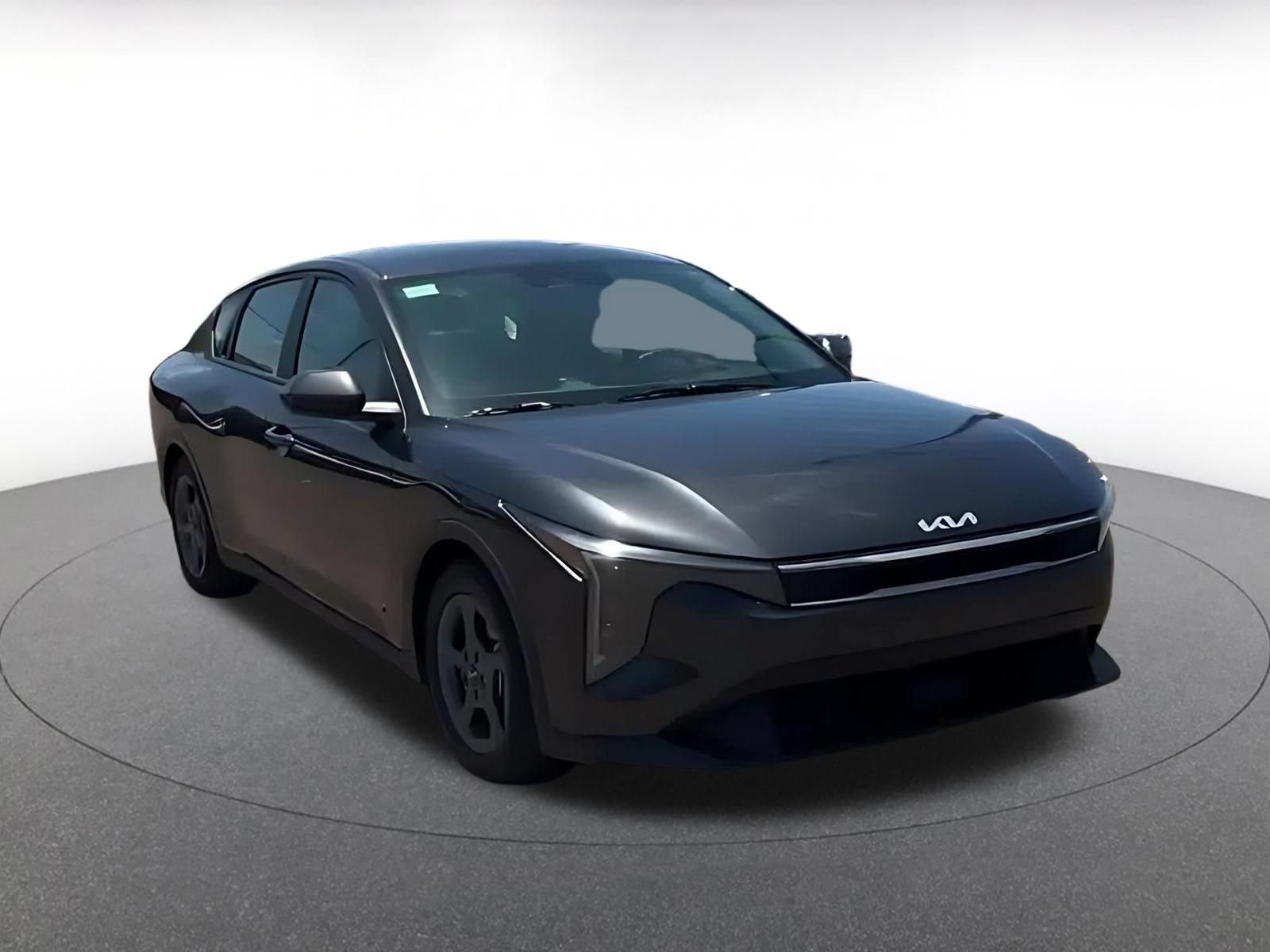 Used 2025 Kia K4 FWD image 3