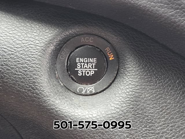 Used 2019 Jeep Cherokee Latitude Plus FWD image 30
