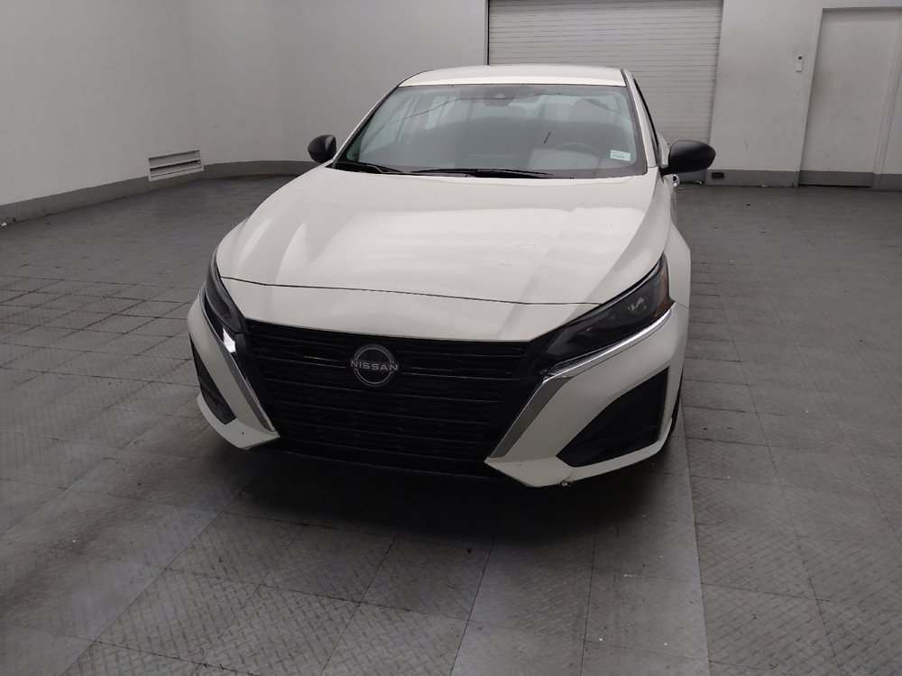 Used 2025 Nissan Altima 2.5 S FWD image 15