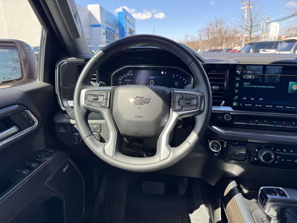 Used 2023 Chevrolet Silverado 1500 RST w/ Convenience Package II AWD/4WD image 12