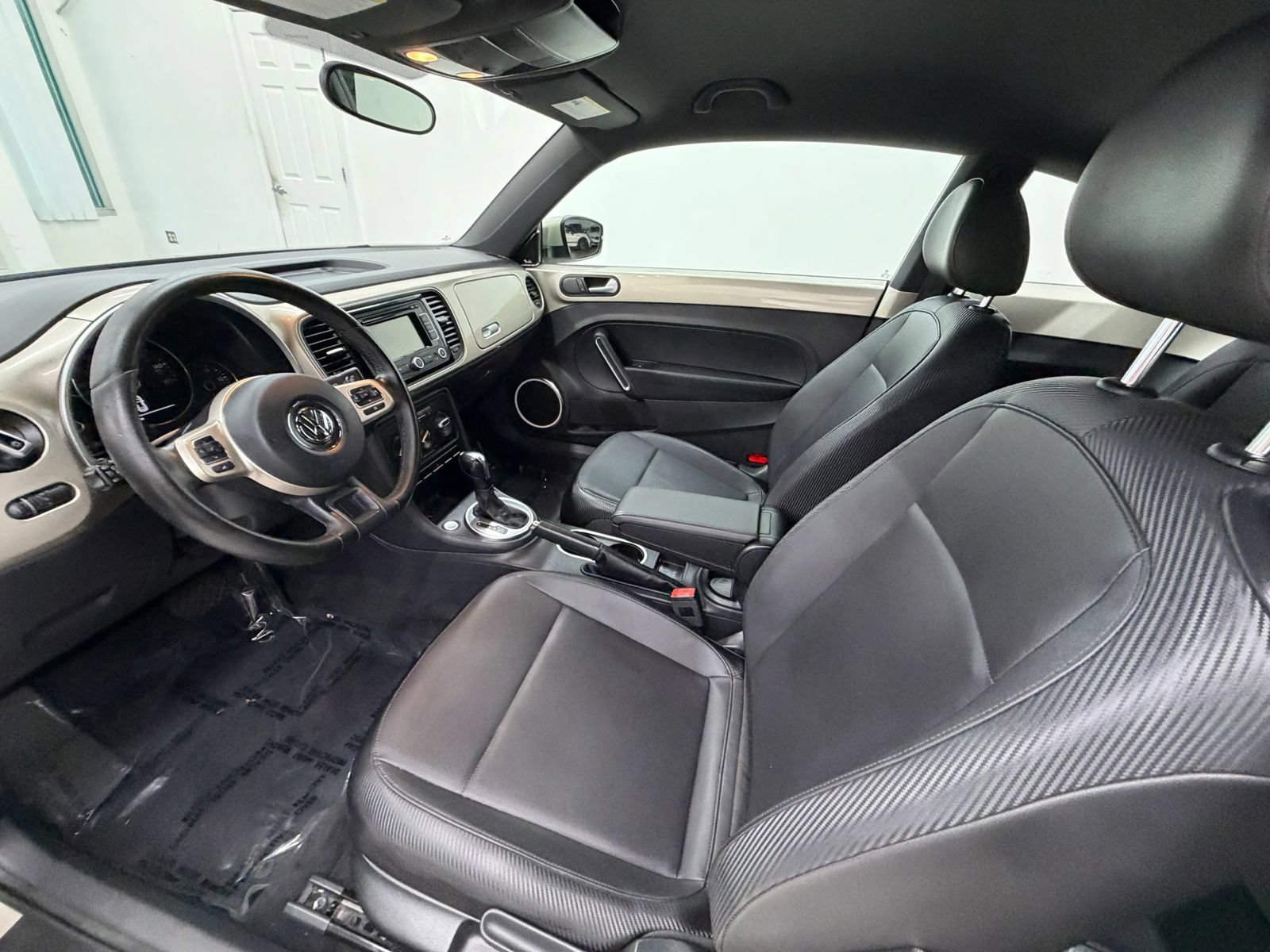 Used 2012 Volkswagen Beetle 2.5 FWD image 14