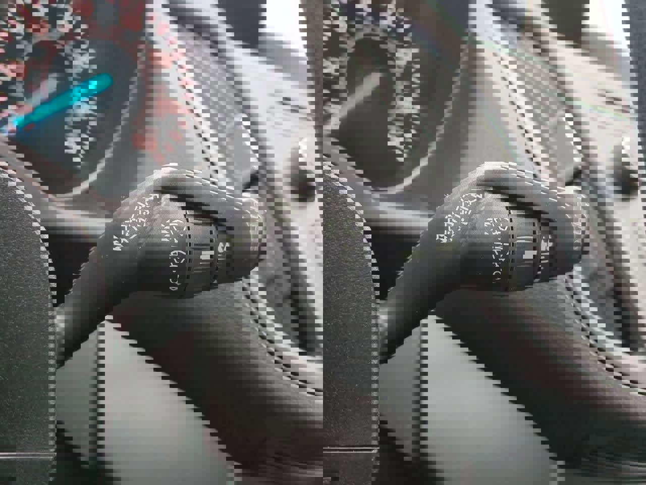 Used 2017 Ford Escape SE image 24