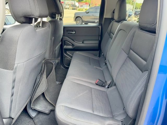 Used 2024 Nissan Frontier SV AWD/4WD image 11