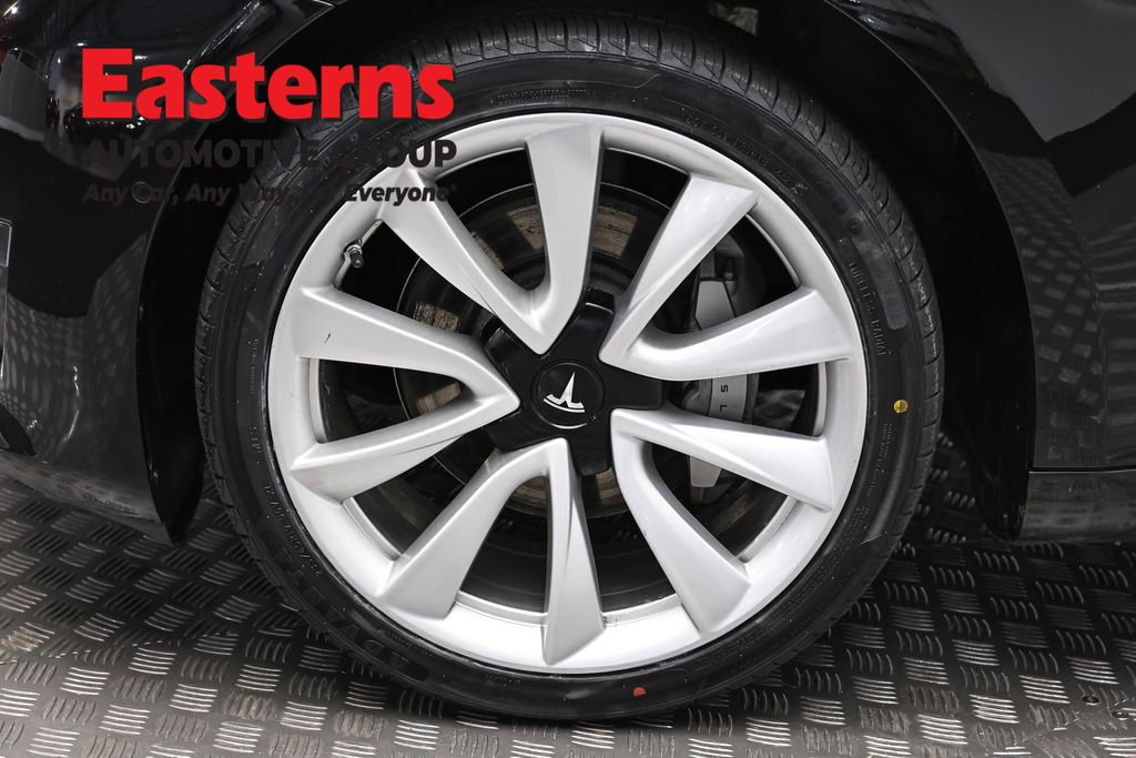 Used 2019 Tesla Model 3 Standard Range Plus image 26