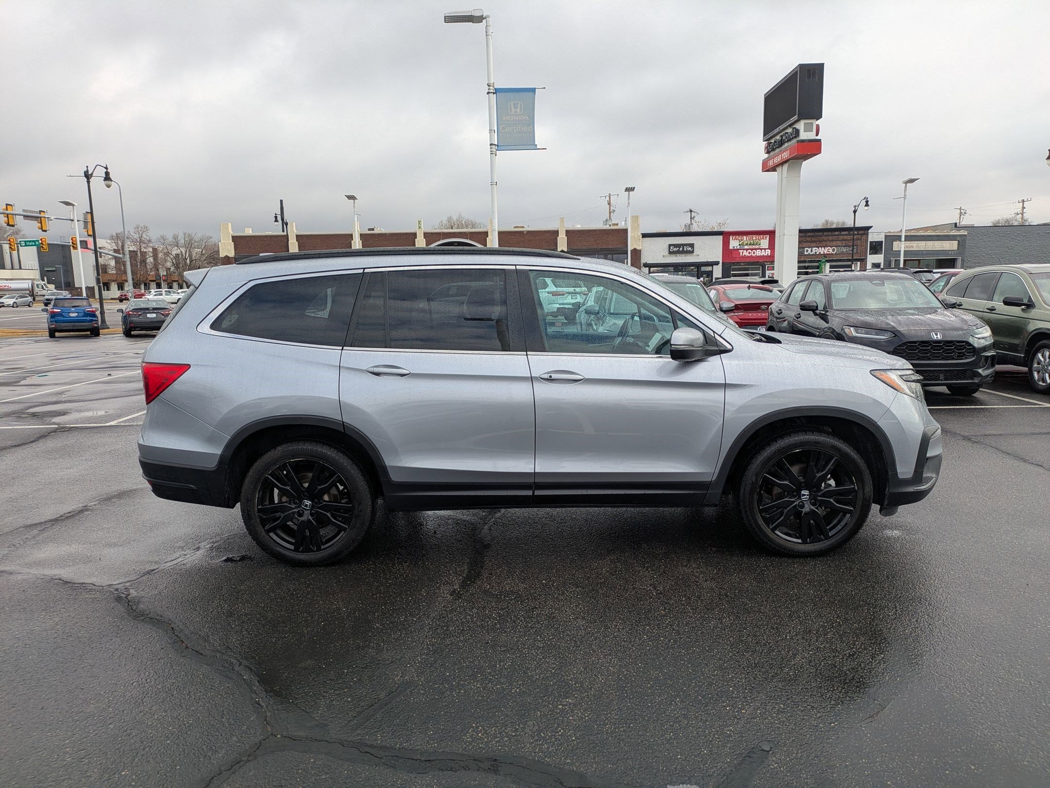 Certified 2022 Honda Pilot Special Edition image 2