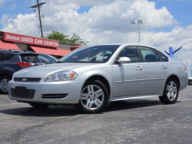 Used 2015 Chevrolet Impala LT w/ LT Sunroof Package FWD image 2