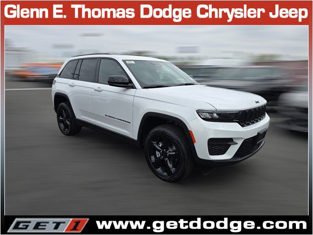 New 2025 Jeep Grand Cherokee Altitude image 1