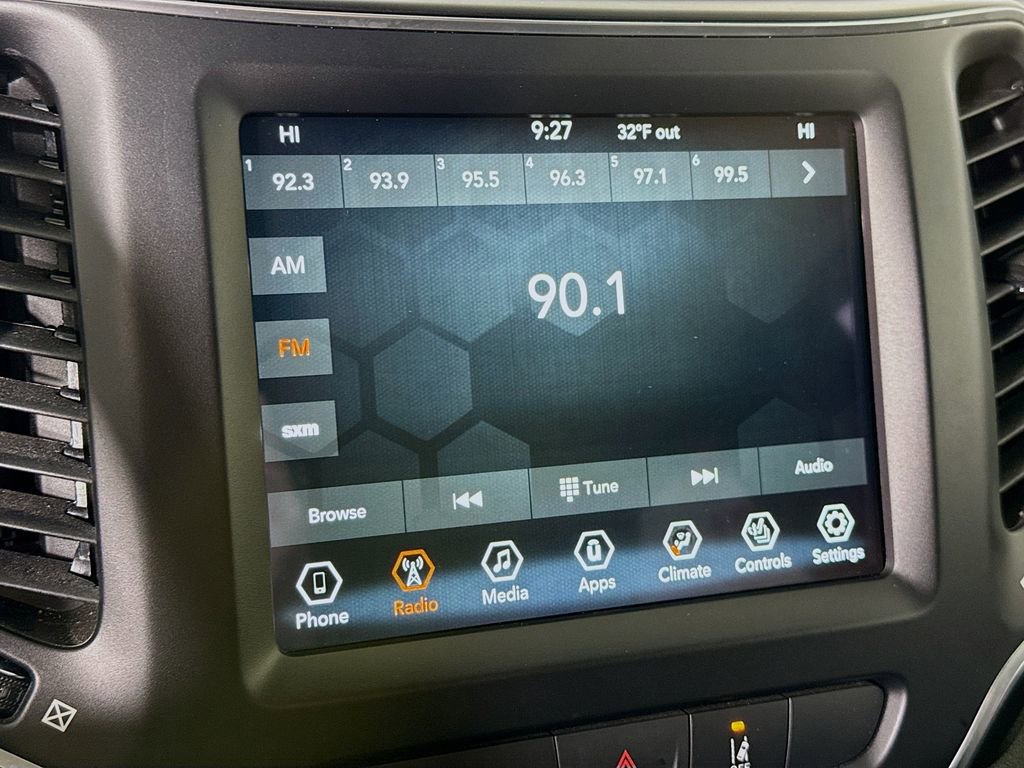 Used 2022 Jeep Cherokee Latitude Lux image 7