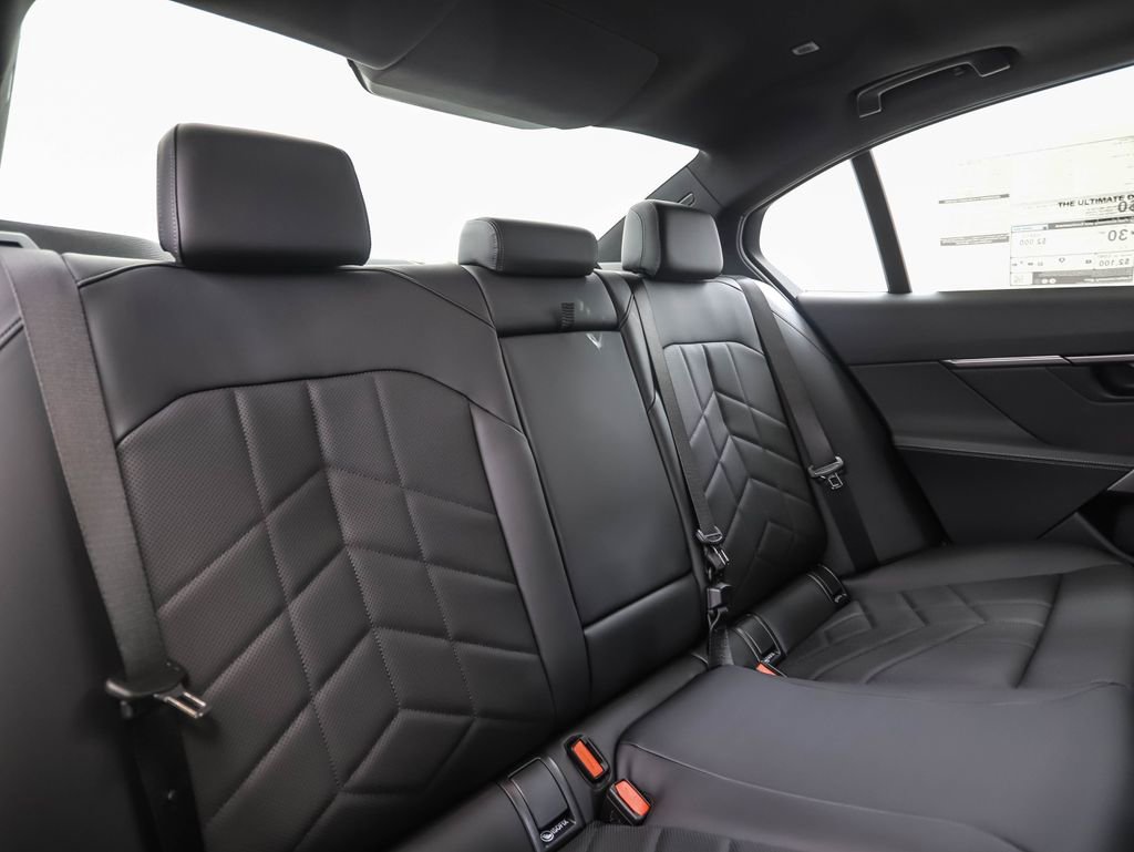 New 2026 BMW 530i xDrive w/ M Sport Package image 28