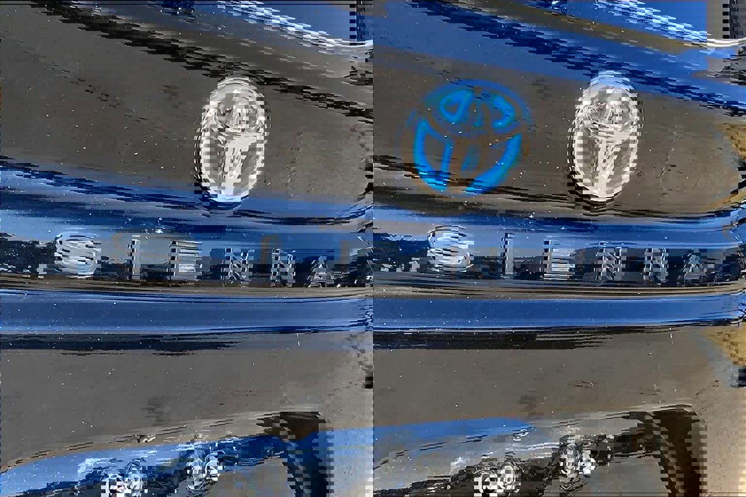 Used 2024 Toyota Sienna LE image 30