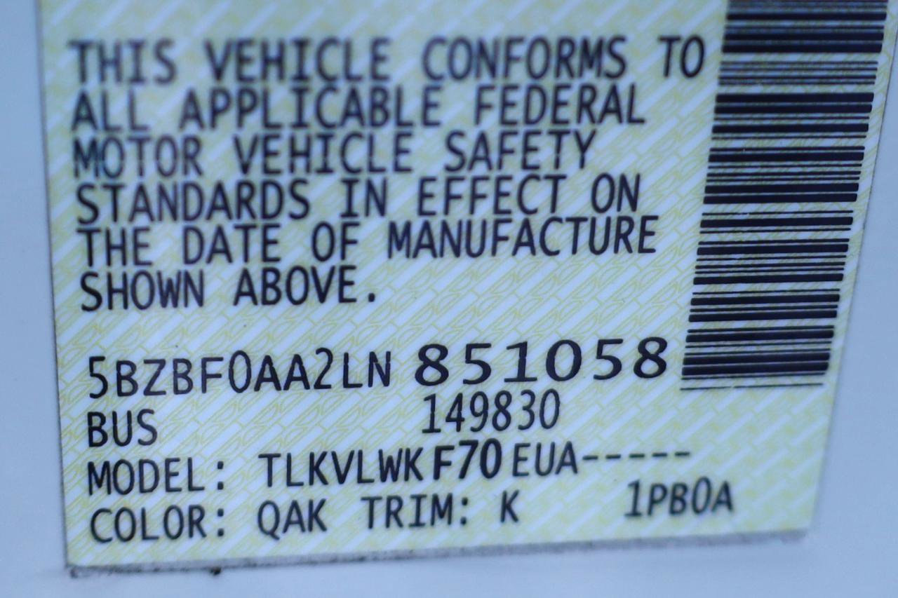 Used 2020 Nissan NV 3500 S image 16