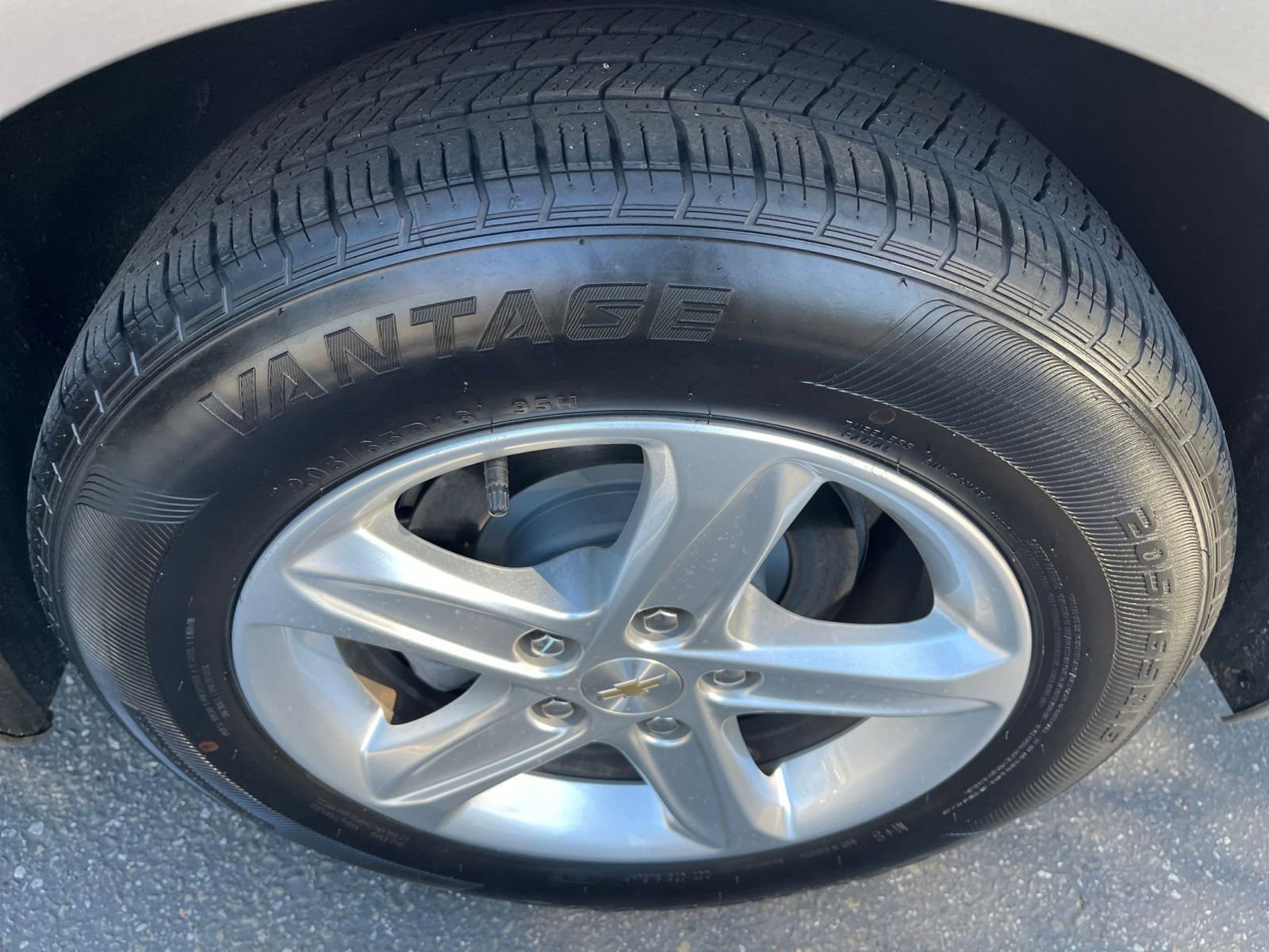 Used 2024 Chevrolet Malibu LT image 31