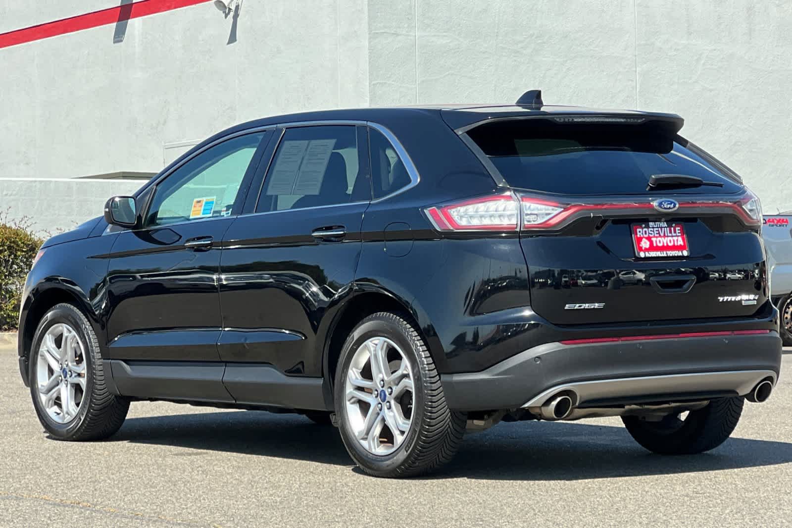 Used 2018 Ford Edge Titanium FWD image 7