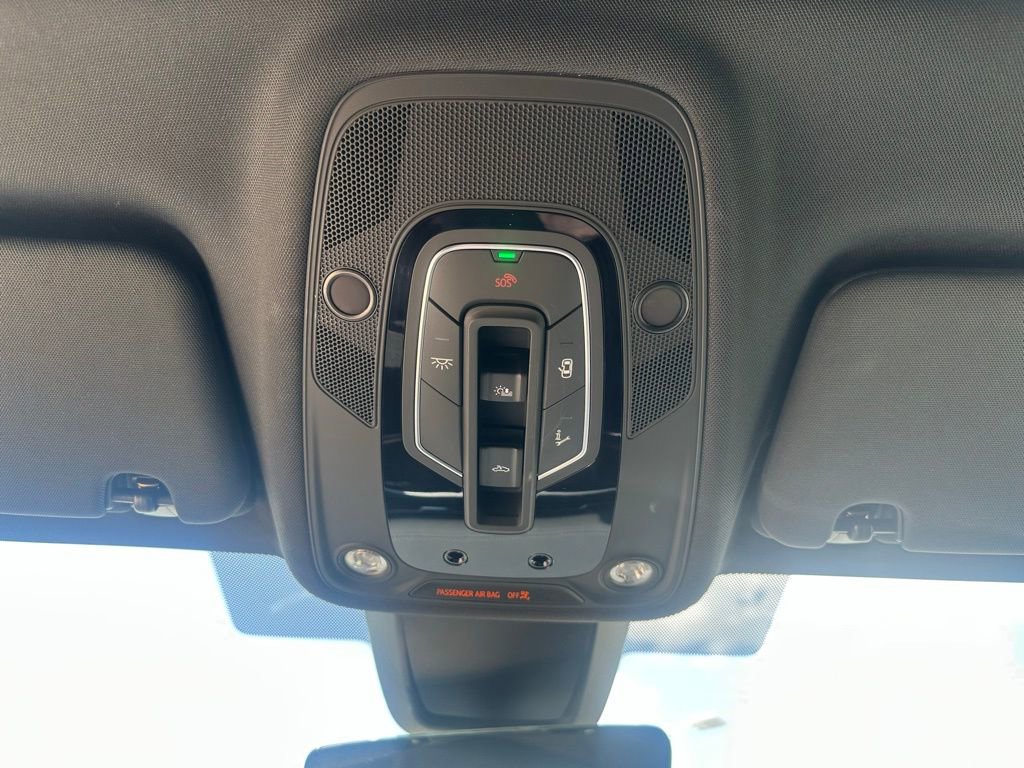 Used 2025 Audi Q7 3.0T Premium w/ Convenience Package image 17