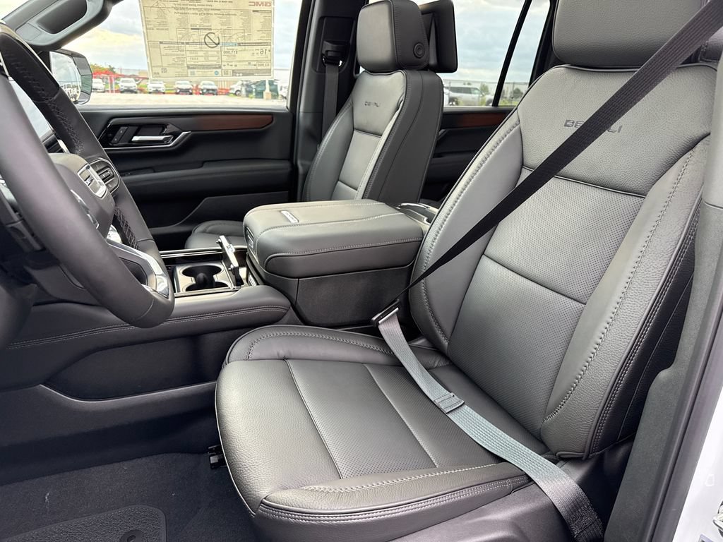 New 2026 GMC Yukon XL Denali w/ Denali Reserve Package AWD/4WD image 16