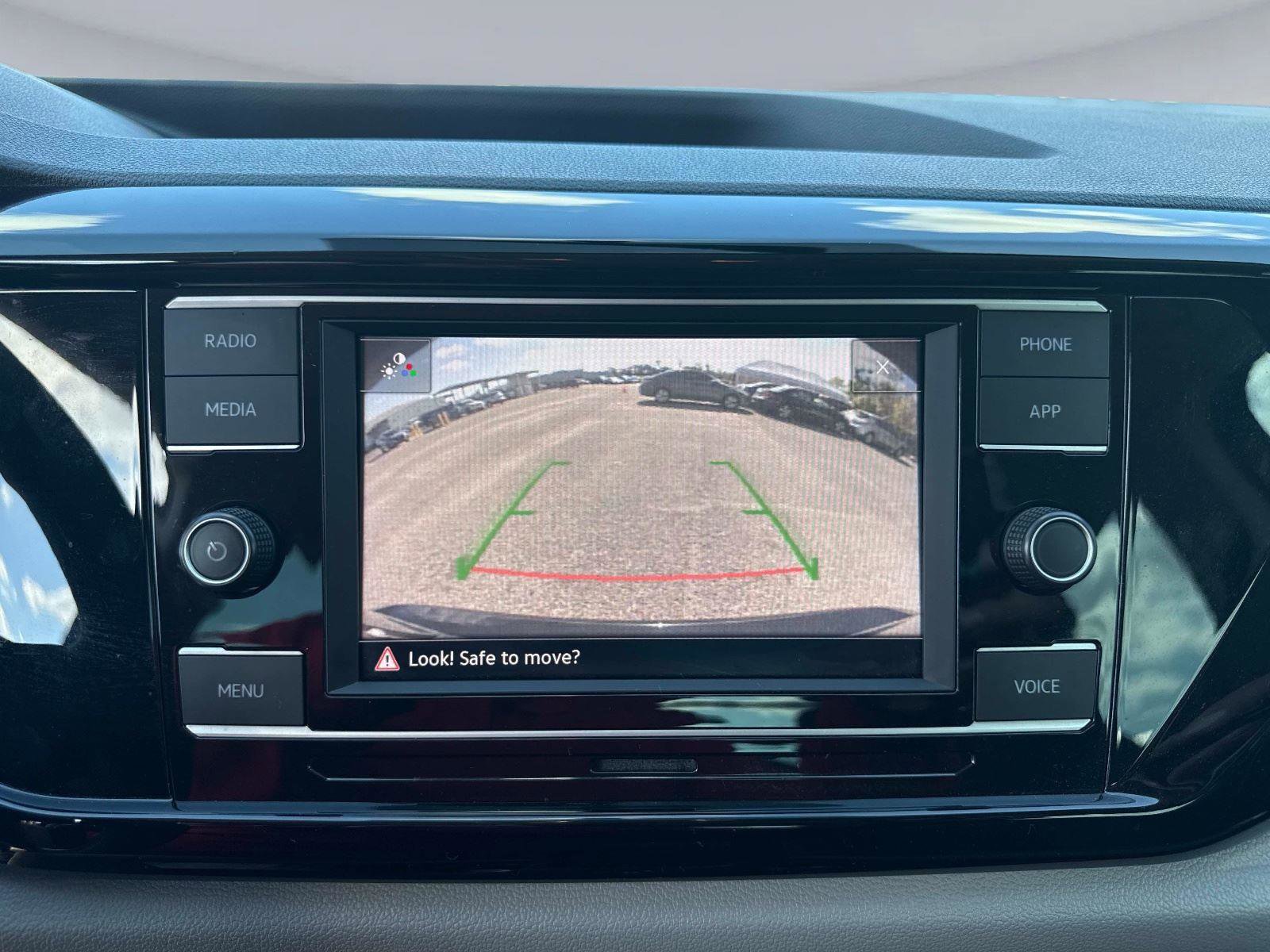 Used 2022 Volkswagen Taos S image 20