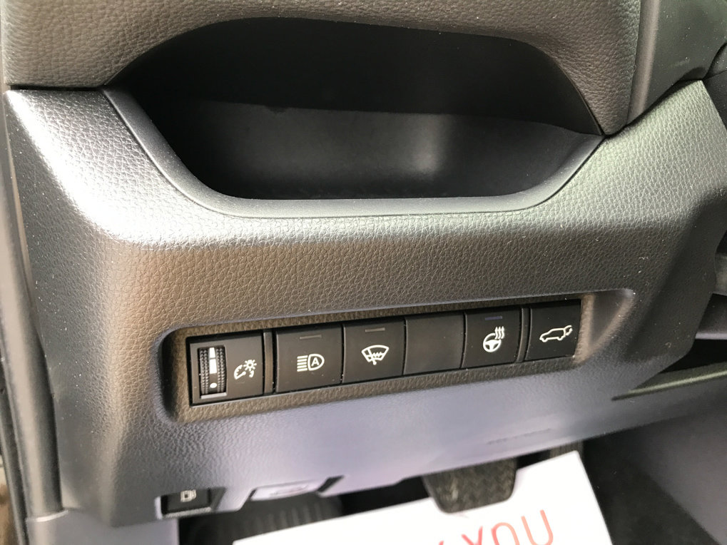 Certified 2022 Toyota RAV4 SE w/ Convenience Package image 16