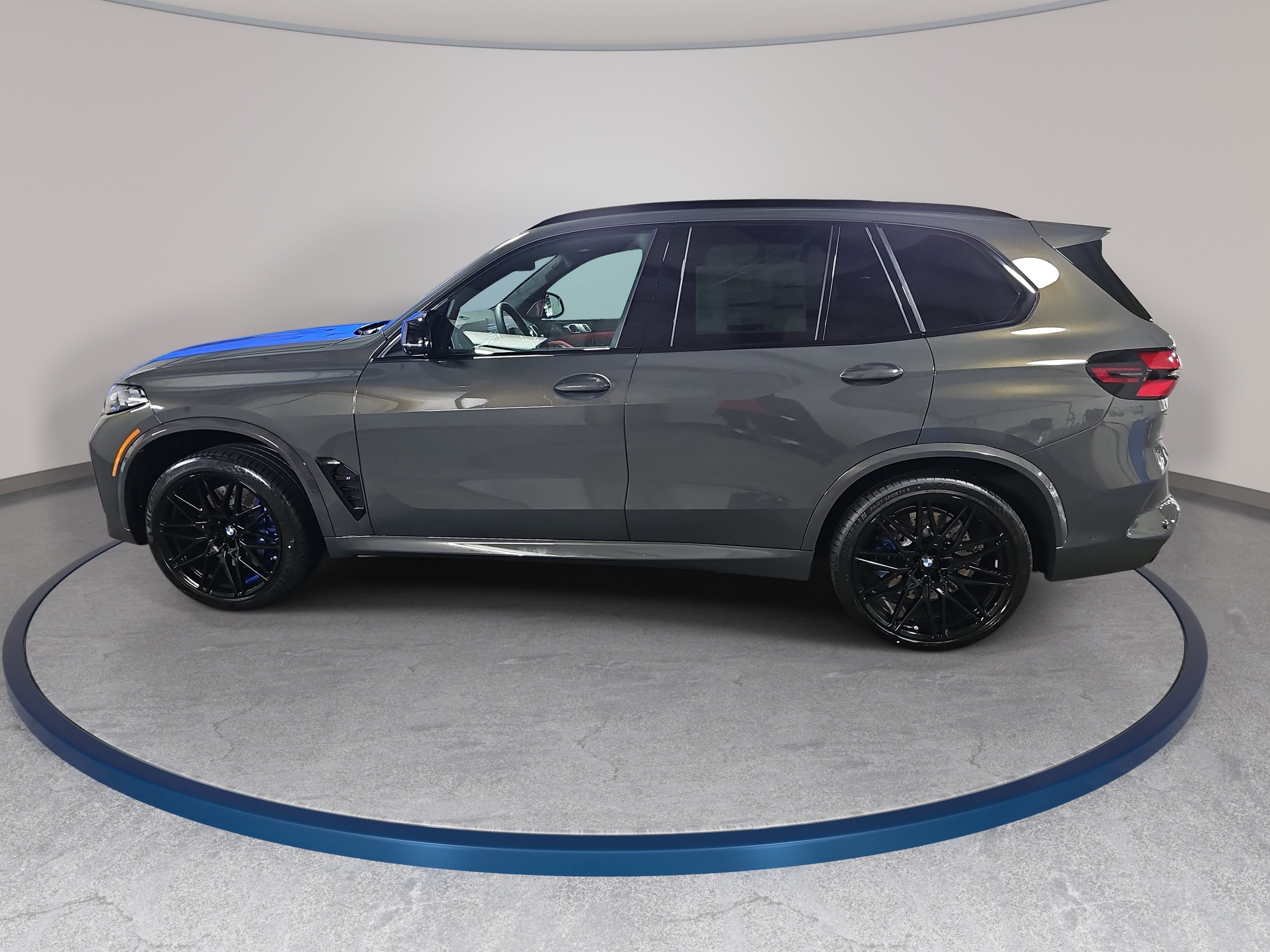 New 2026 BMW X5 M Competition w/ Executive Package AWD/4WD image 8