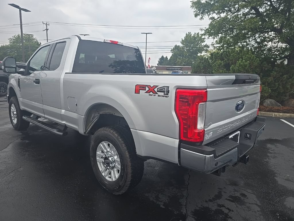 Used 2019 Ford F250 XLT w/ XLT Value Package AWD/4WD image 5