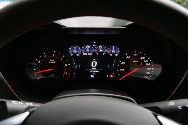 Used 2022 Chevrolet Camaro ZL1 RWD image 2