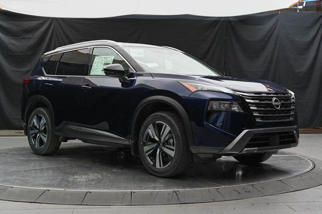 New 2025 Nissan Rogue SL w/ SL Premium Package