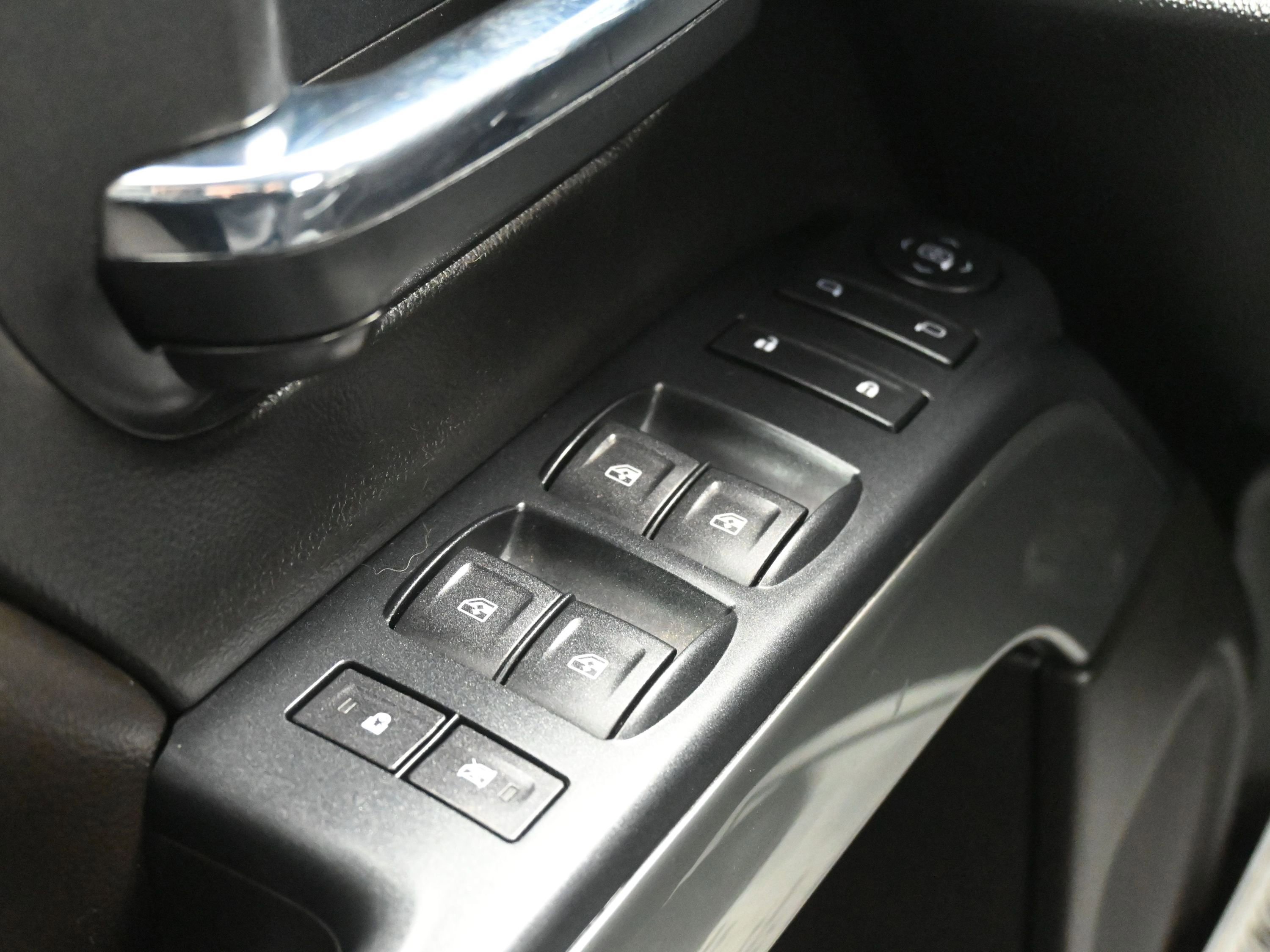 Used 2017 Chevrolet Silverado 1500 LT w/ All Star Edition image 25