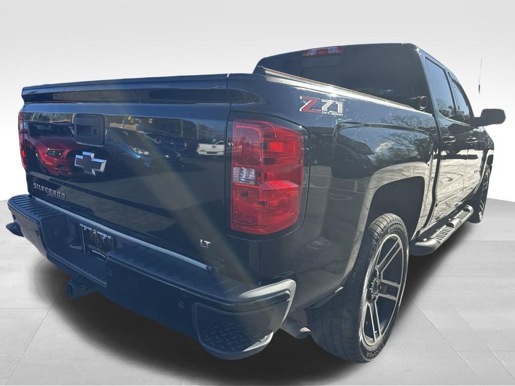 Used 2018 Chevrolet Silverado 1500 LT w/ LPO, Black Pack AWD/4WD image 8
