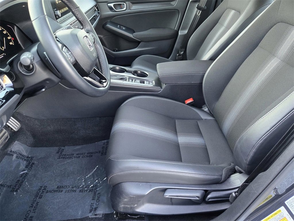 Used 2025 Honda Civic Sport image 25