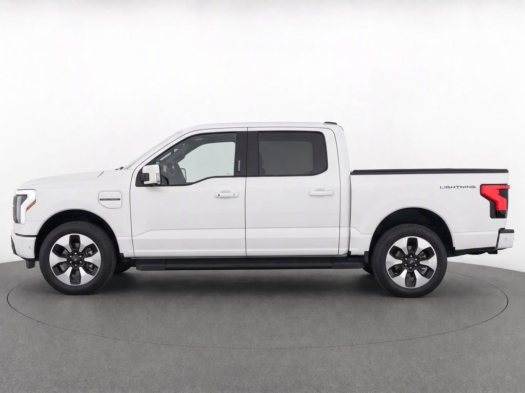 Used 2023 Ford F150 Lightning Platinum AWD/4WD image 8