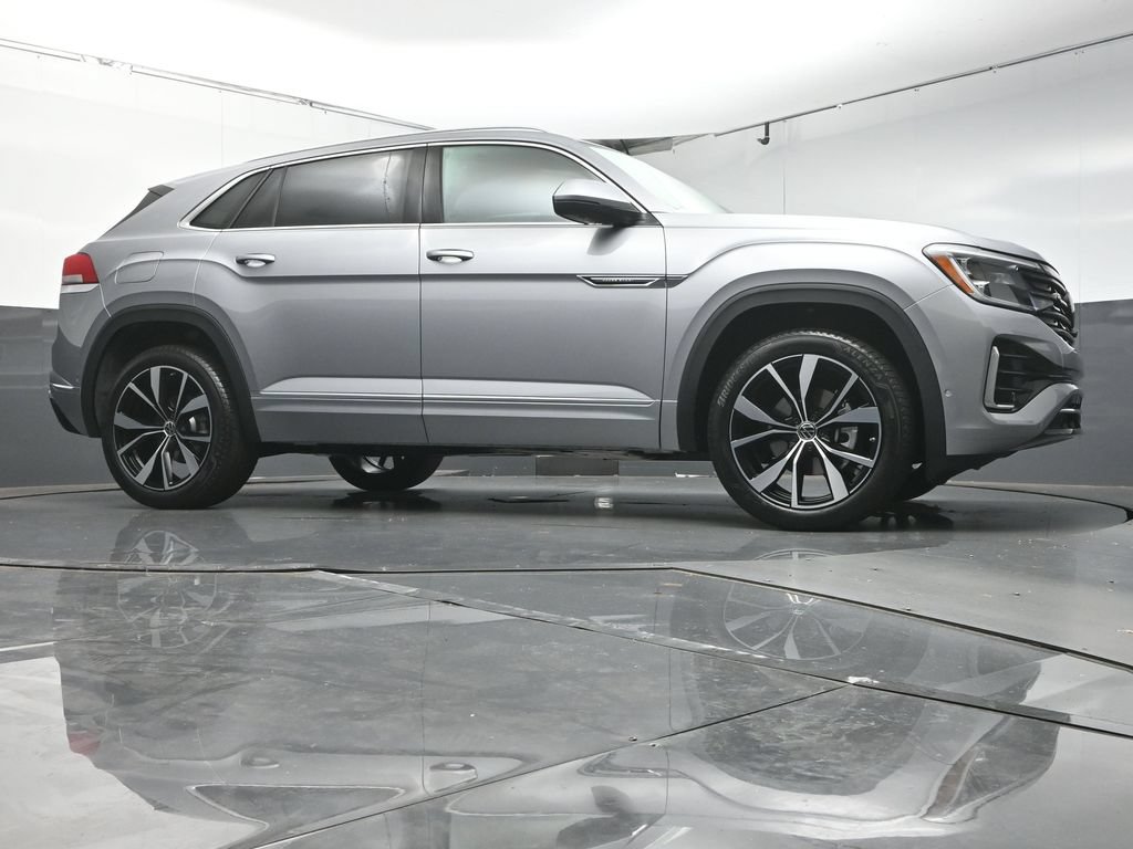 New 2026 Volkswagen Atlas Cross Sport SEL Premium R-Line AWD/4WD image 36