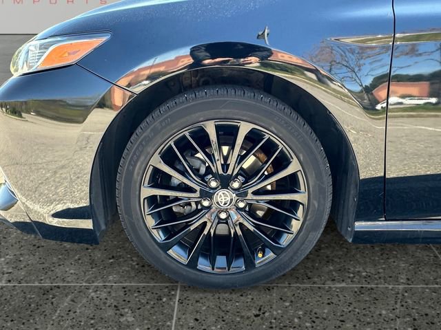 Used 2020 Toyota Camry SE image 14
