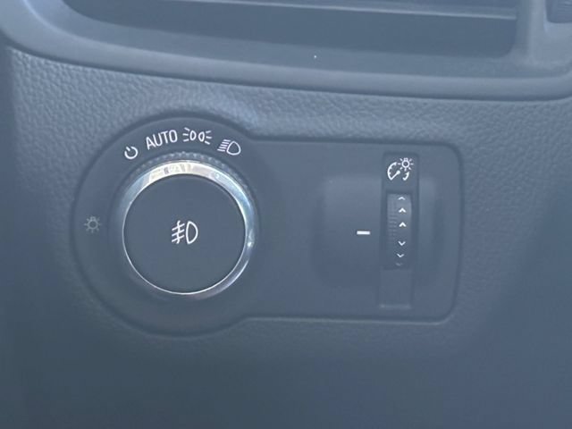 Used 2017 Buick Envision Essence FWD image 33