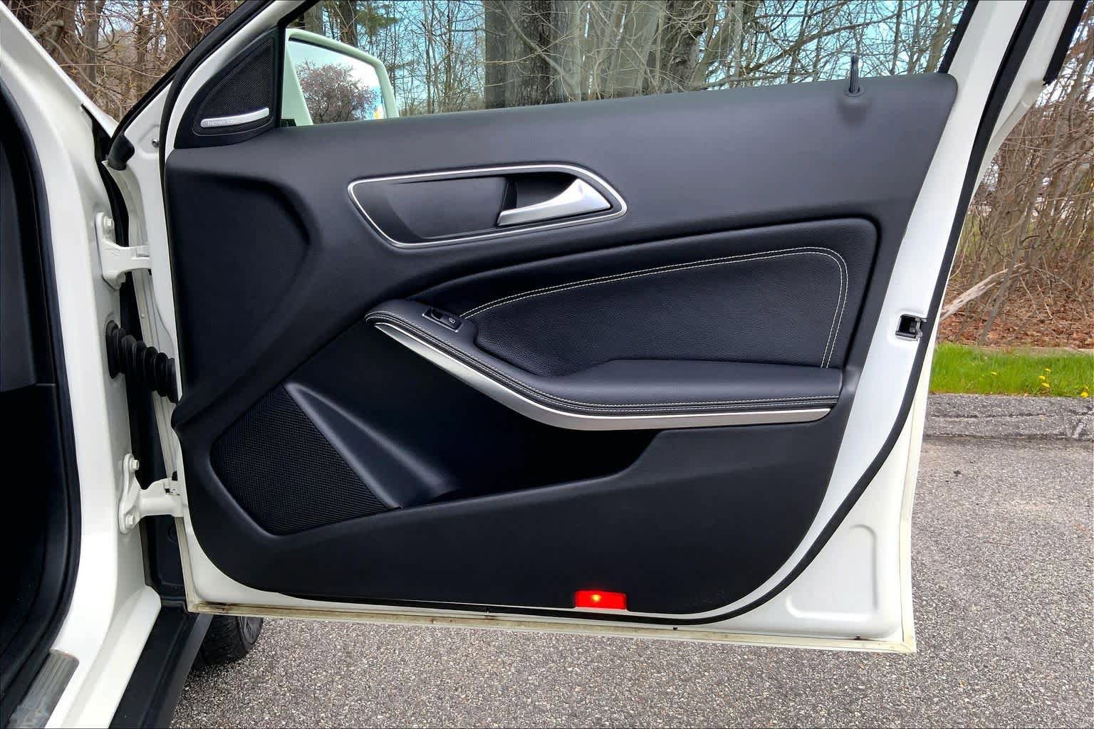 Used 2016 Mercedes-Benz GLA 250 4MATIC image 23