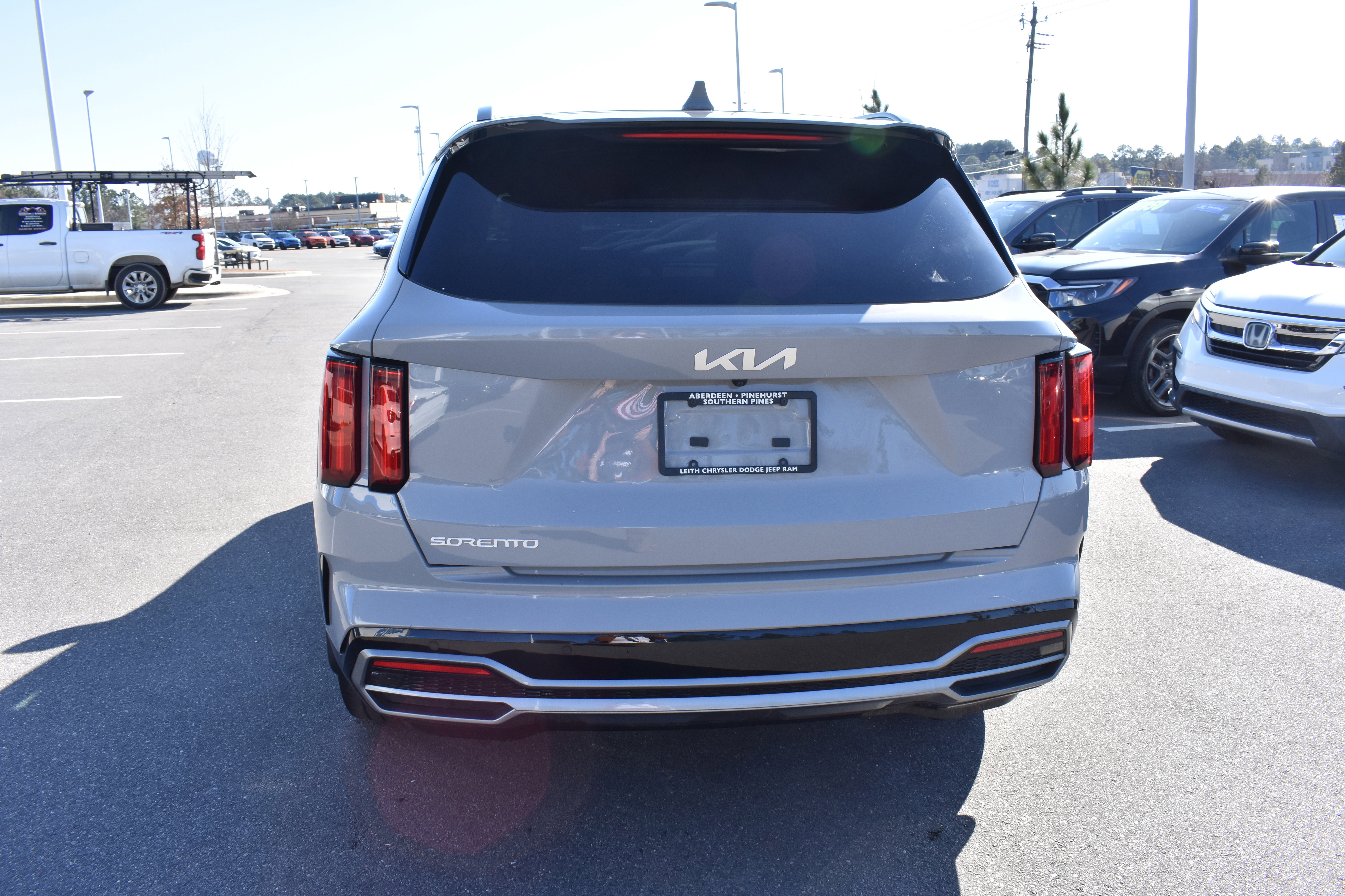 Used 2023 Kia Sorento SX image 8