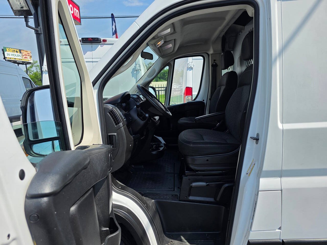 Used 2021 RAM ProMaster 2500 FWD image 14