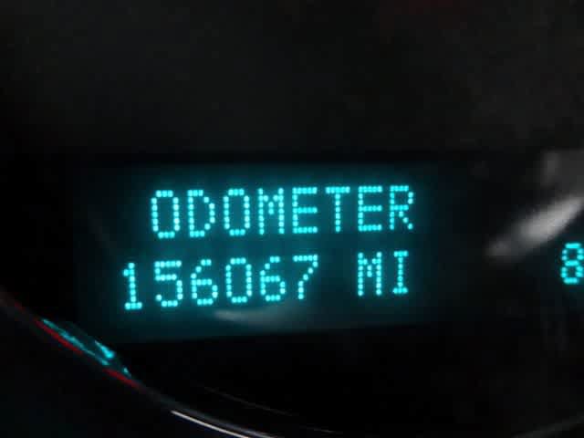 Used 2014 Chevrolet Suburban LT RWD image 21