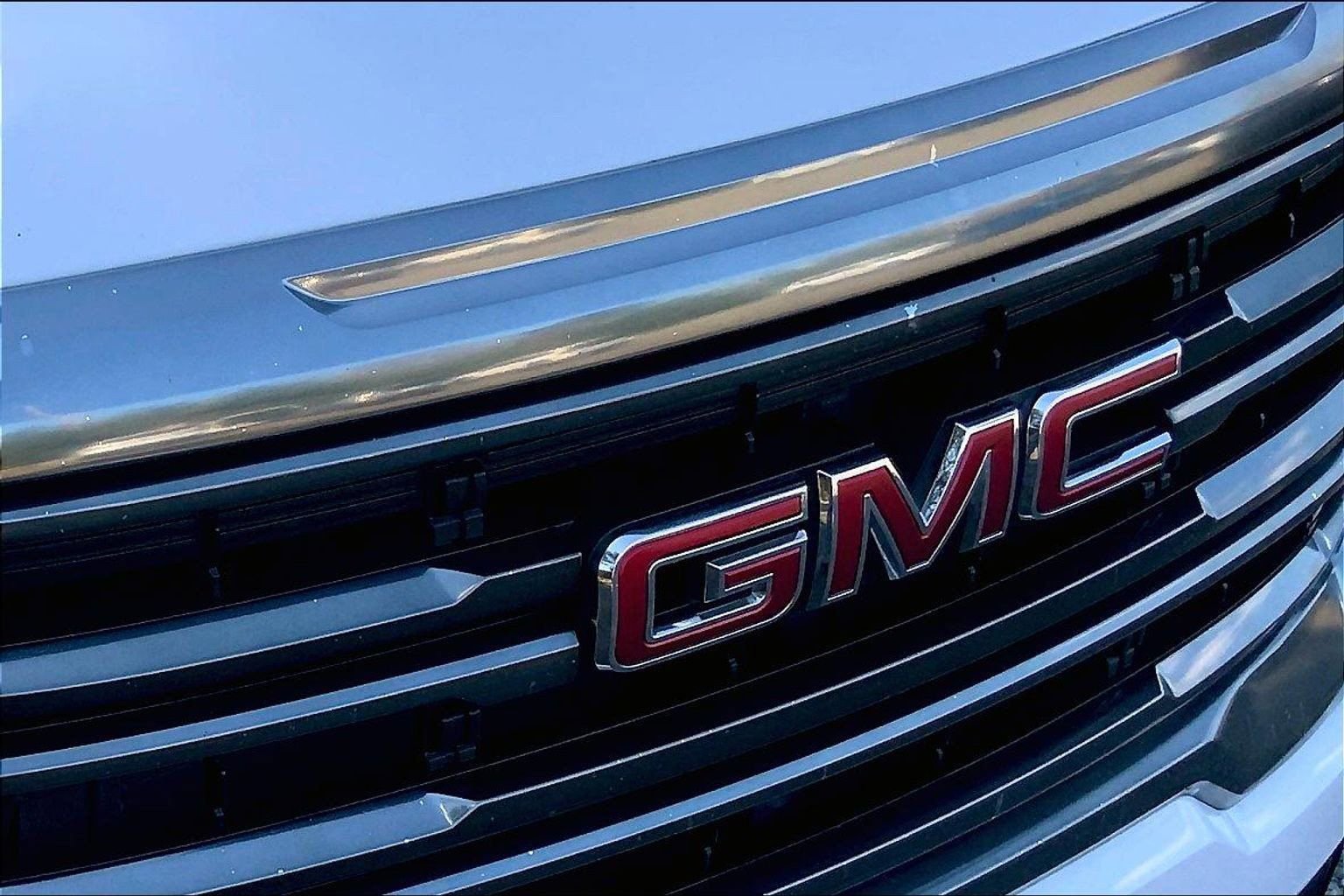 Used 2020 GMC Acadia AT4 w/ Driver Alert Package II image 26