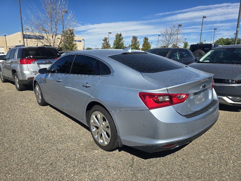 Used 2017 Chevrolet Malibu Premier w/ Driver Confidence Package FWD image 14
