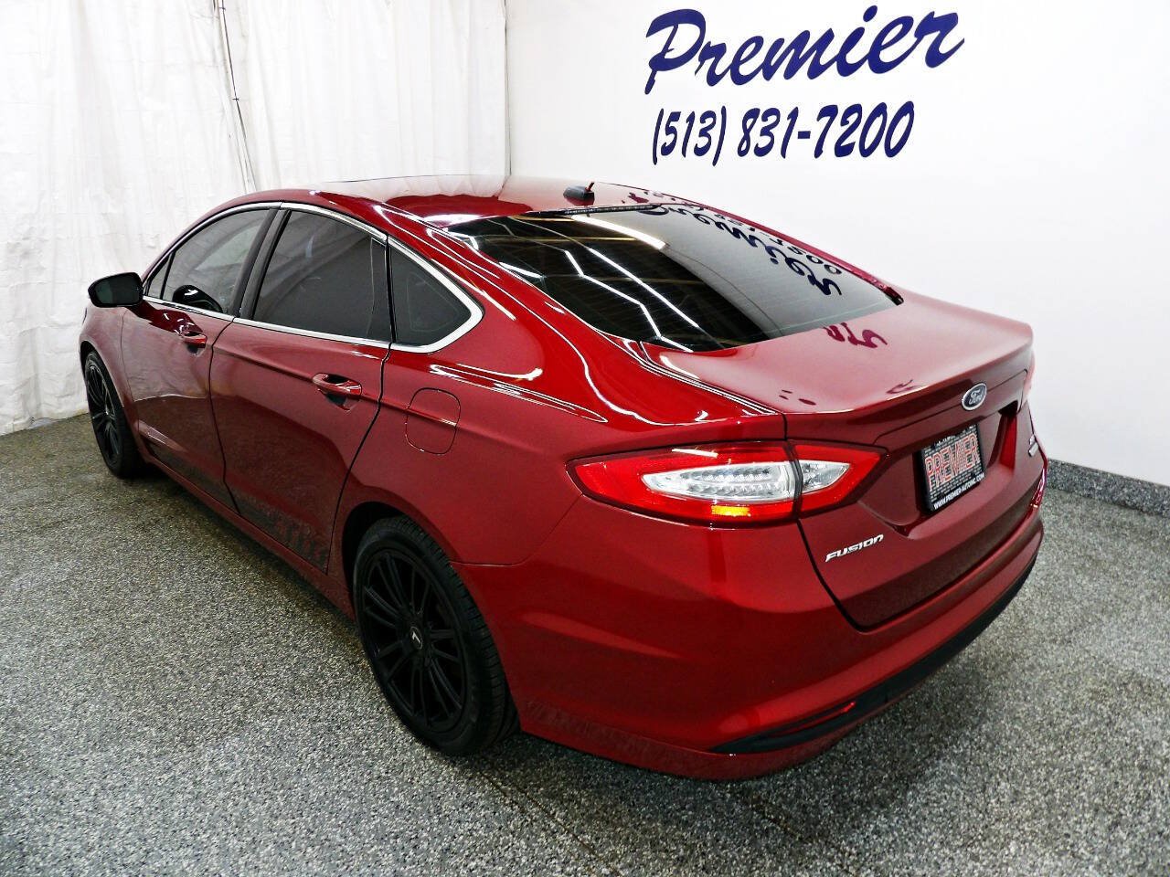 Used 2013 Ford Fusion SE FWD image 4
