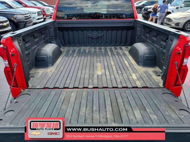 Used 2020 Chevrolet Silverado 1500 Custom w/ Custom Value Package AWD/4WD image 9