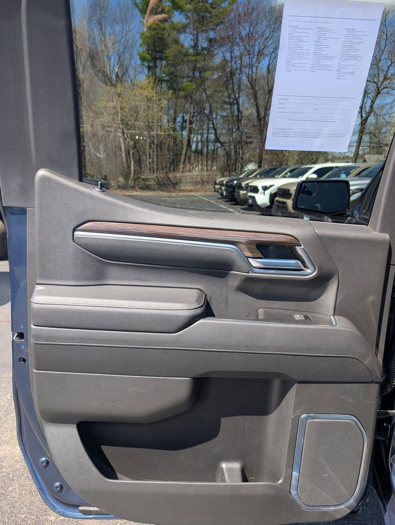 Used 2022 Chevrolet Silverado 1500 LT AWD/4WD image 14