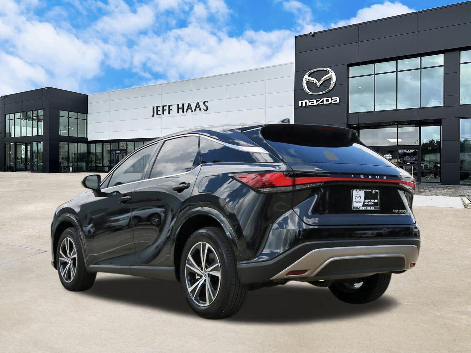Used 2024 Lexus RX 350 FWD w/ Technology Package image 2