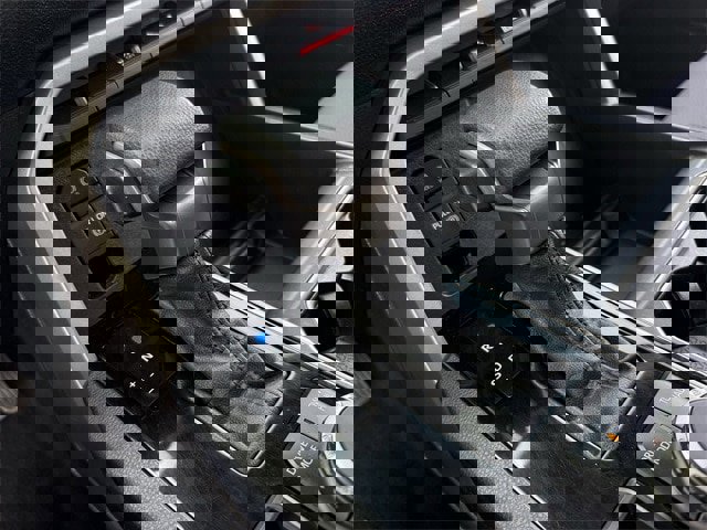 Used 2022 Toyota Tundra SR5 w/ SR5 Convenience Package image 23