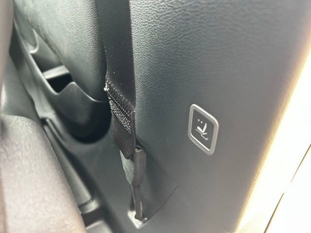 New 2026 Chrysler Pacifica Limited image 34