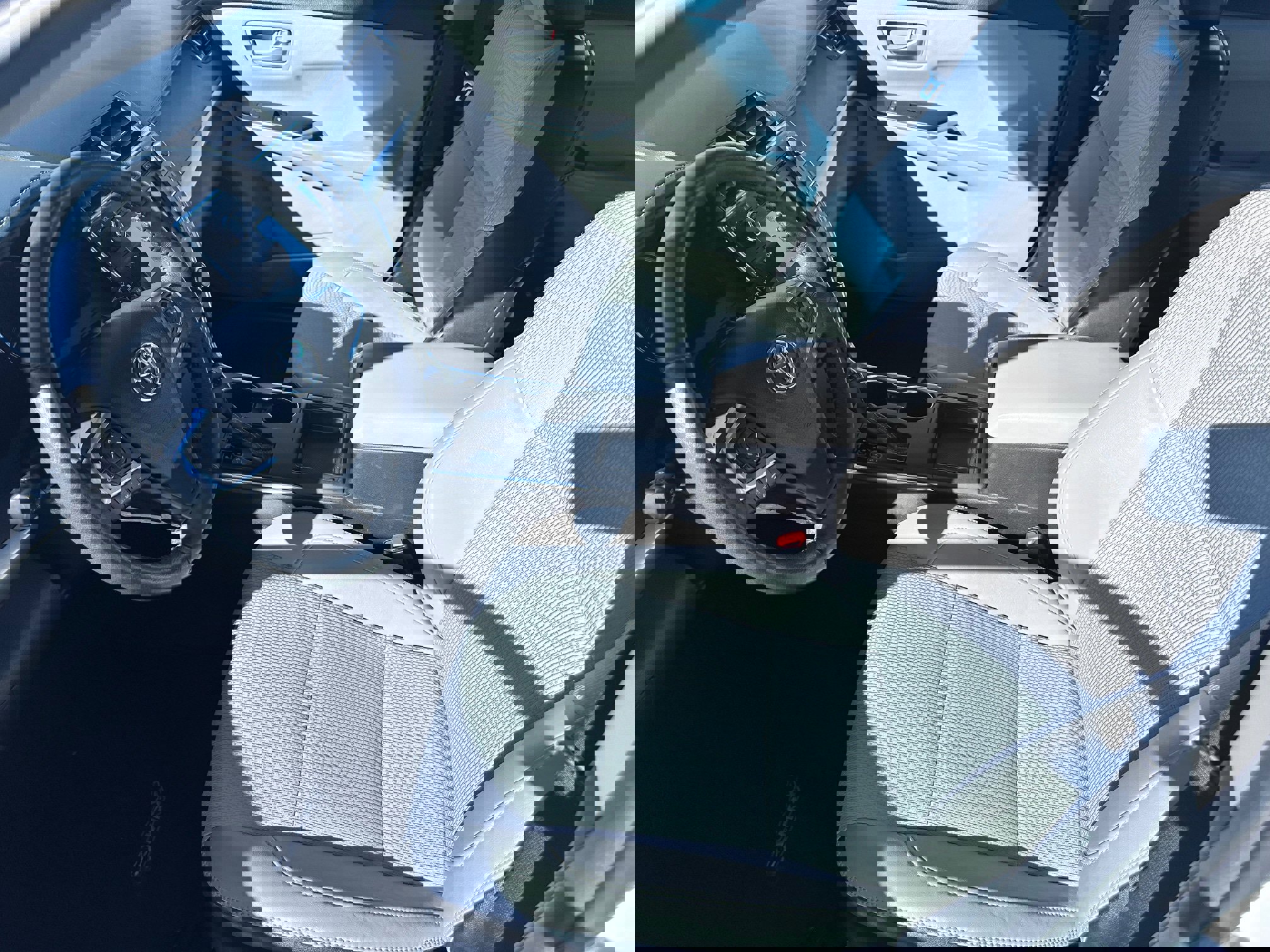 Used 2017 Toyota Camry SE image 5