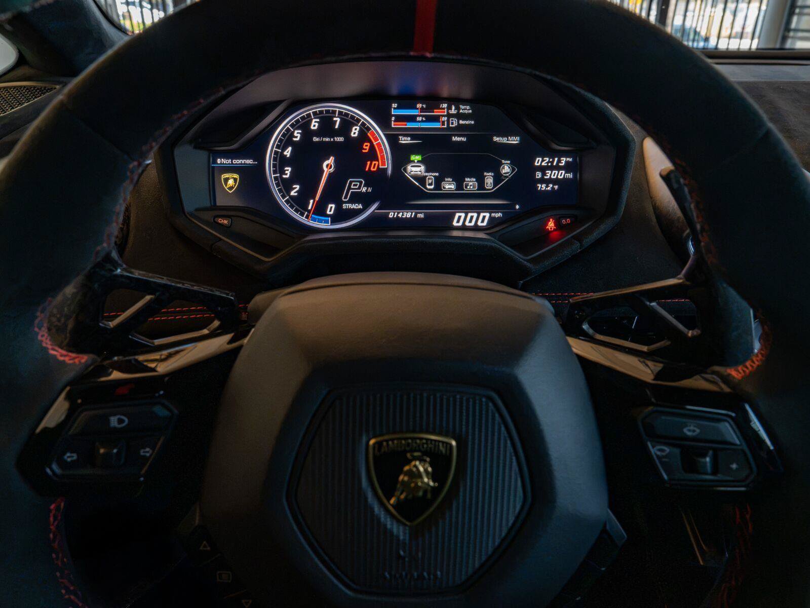Used 2018 Lamborghini Huracan Performante AWD/4WD image 53