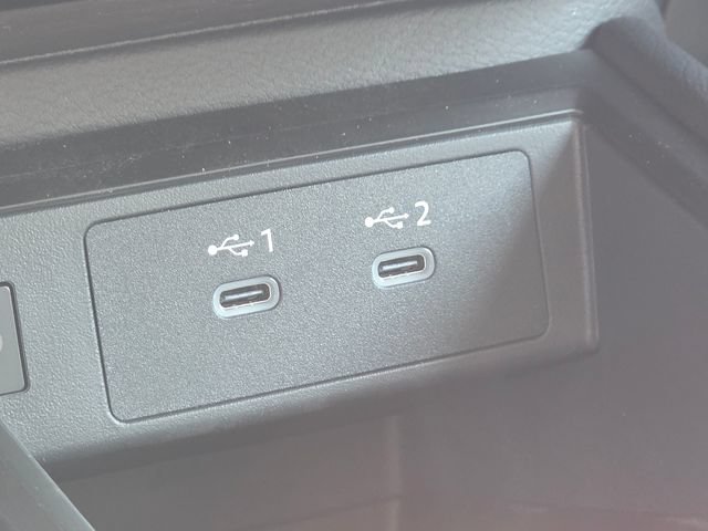 New 2026 Nissan Kicks SR w/ Cold Weather Package AWD/4WD image 29