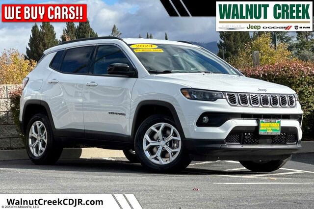 Used 2024 Jeep Compass Latitude image 1