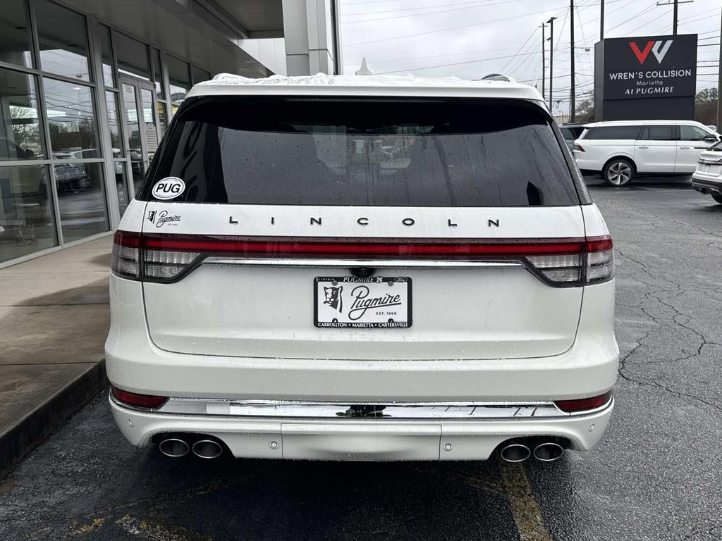 Used 2022 Lincoln Aviator Black Label w/ Dynamic Handling Package image 6