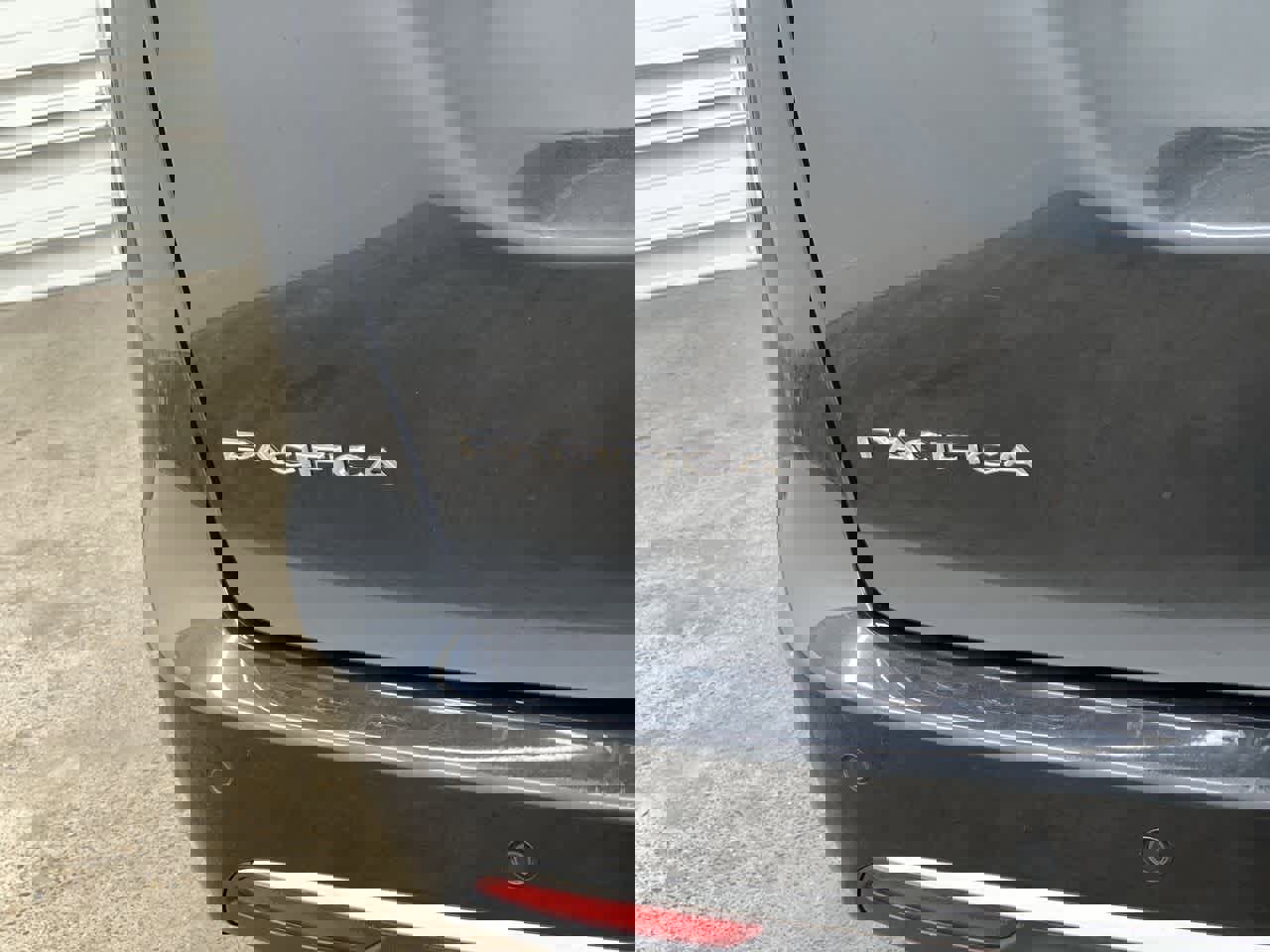 Used 2024 Chrysler Pacifica Select image 10